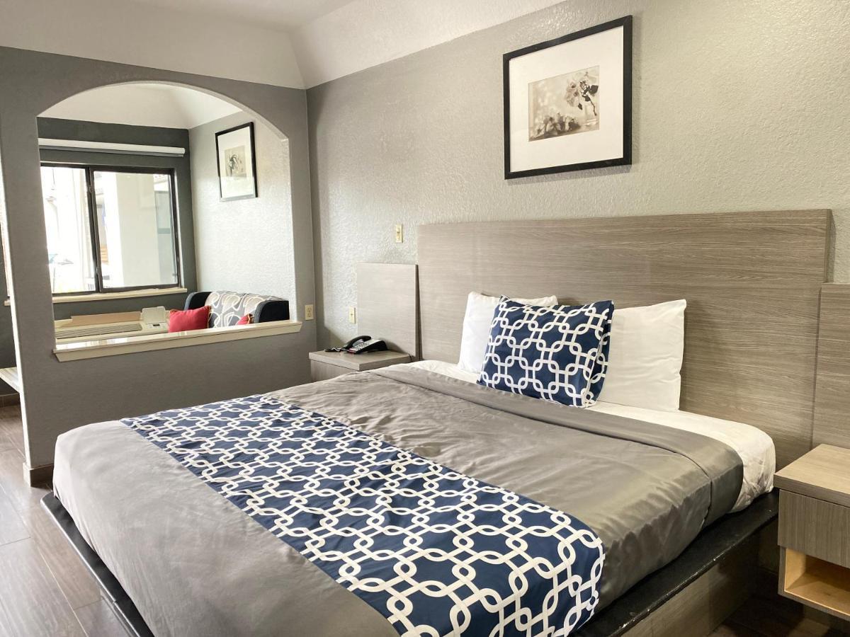 Island Suites Hobby Airport Houston Ngoại thất bức ảnh
