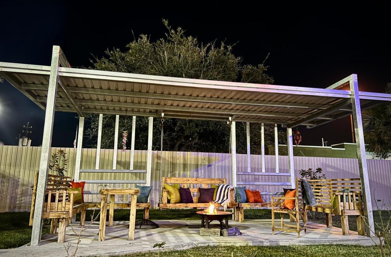 Island Suites Hobby Airport Houston Ngoại thất bức ảnh
