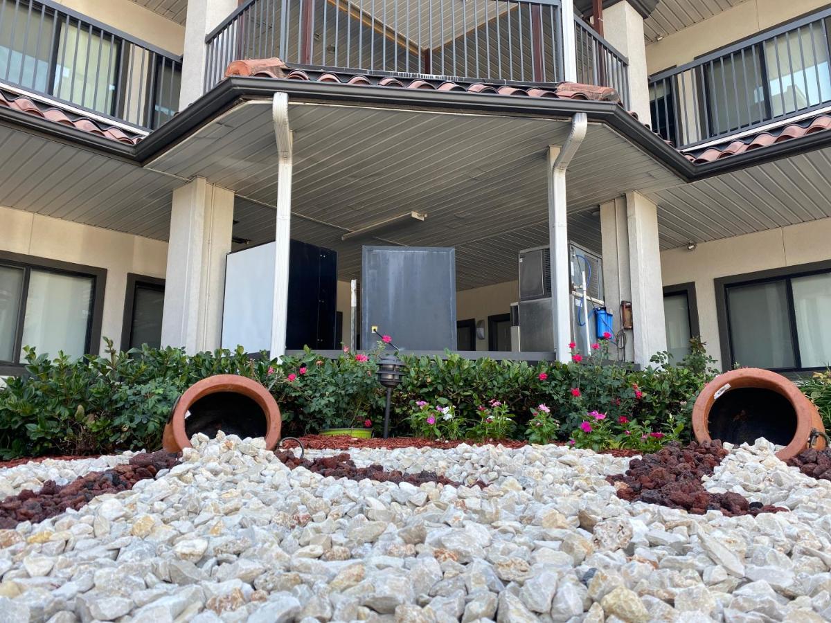 Island Suites Hobby Airport Houston Ngoại thất bức ảnh