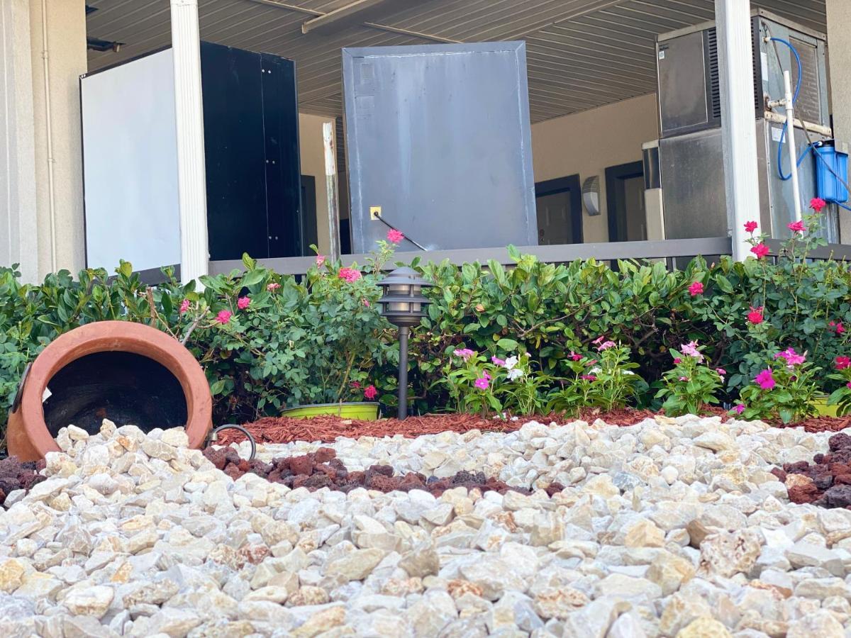 Island Suites Hobby Airport Houston Ngoại thất bức ảnh
